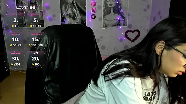 Medussa katt online show from February 8, 10:56 pm