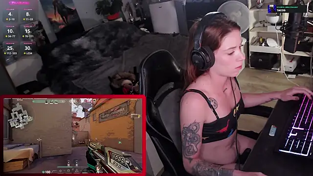 Horny Makima online show from September 10, 9:42 am