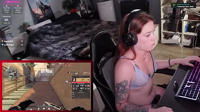 Horny Makima online show from September 20, 11:52 am