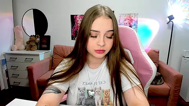 mistress lain online show from September 25, 7:45 pm