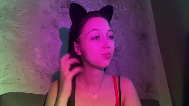 YourTemptation  online show from December 5, 12:39 pm