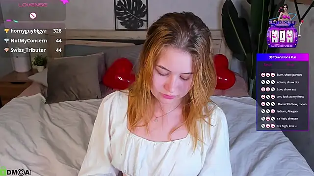 Christine Wallker online show from September 16, 1:13 am