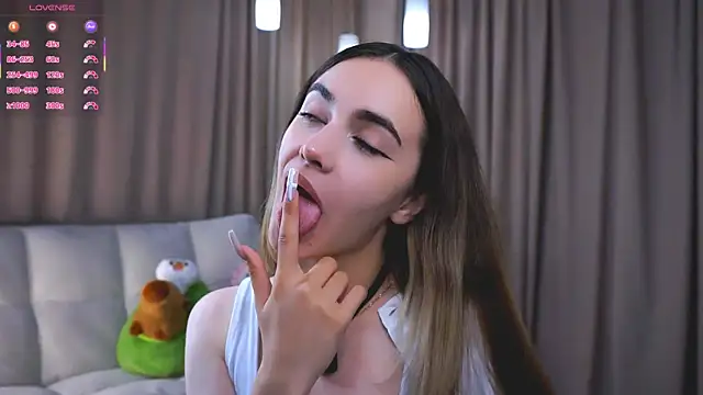 CupSizeGirl online show from September 27, 4:36 pm