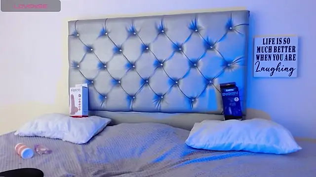 gisell taylor18 online show from October 20, 12:19 pm