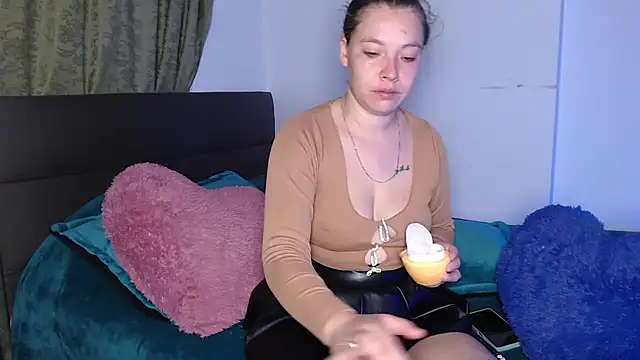 mariaana  222 online show from March 24, 3:12 am