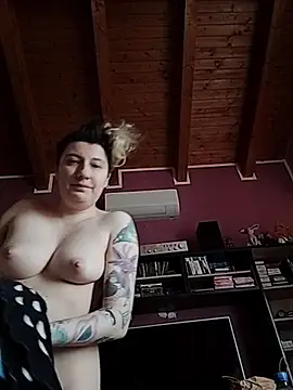 Snapshot of h4cMorganaEvelynn chatting on October 8, 2:54 pm h4cMorganaEvelynn online show from October 8, 2:54 pm