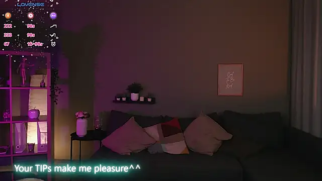 Shriya Sarann online show from October 9, 2:43 pm