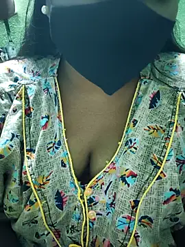 Liyaa 24 online show from February 13, 4:41 pm