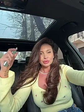 LunaBex online show from November 20, 12:50 pm