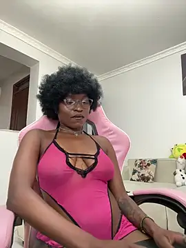 Lil-shawrie online show from November 17, 8:53 pm