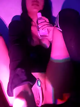 YourDevilGirl  online show from October 1, 8:19 am