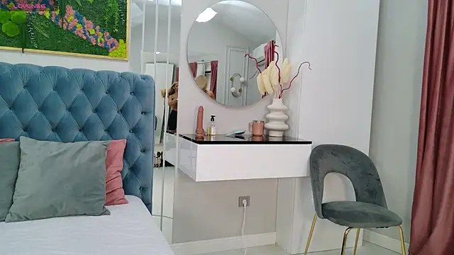 SiennaPierce online show from October 6, 4:40 am