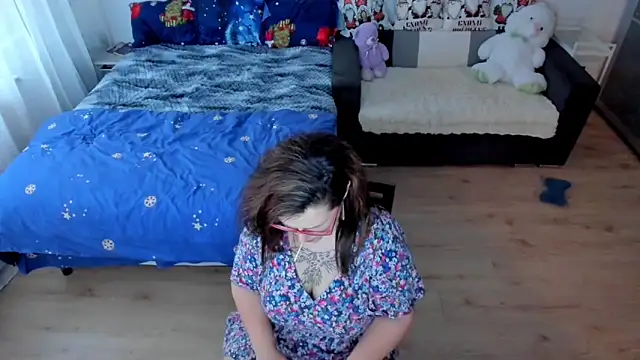 Squirt Kimm online show from November 30, 12:20 pm