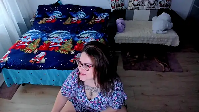 Squirt Kimm online show from November 27, 9:45 am