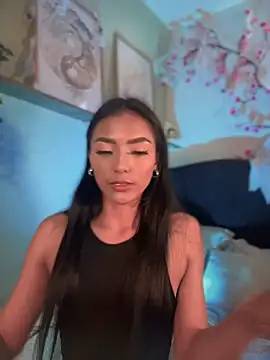 Snapshot of im-isabella chatting on October 12, 3:47 pm im-isabella online show from October 12, 3:47 pm