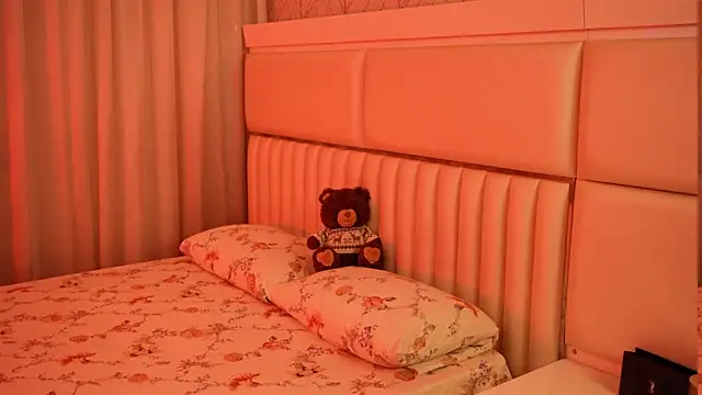 LiaGotti online show from April 13, 7:36 pm