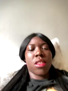 Alexia 24 online show from November 25, 3:03 pm