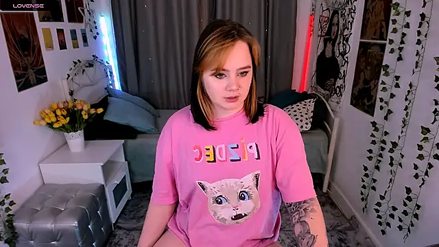 lunaalli online show from November 14, 4:29 pm