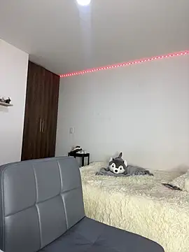 Vaneza G1 online show from April 17, 4:03 am