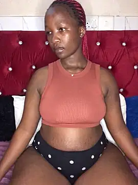 MissREAHx online show from September 21, 9:13 pm