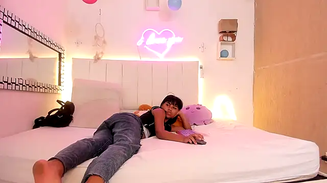 Andre lezcano online show from October 13, 7:27 pm