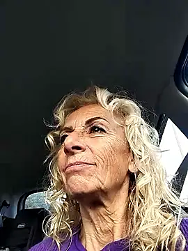 clarabell4 online show from November 26, 8:04 am