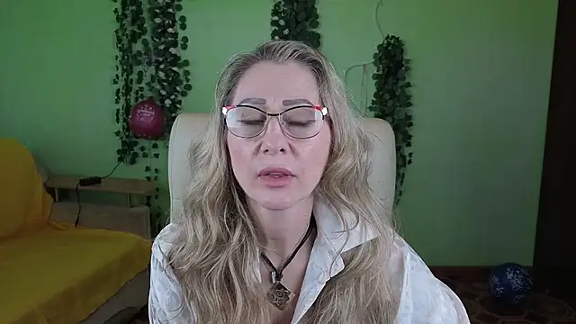 Habibi Honeyy online show from October 4, 11:05 am