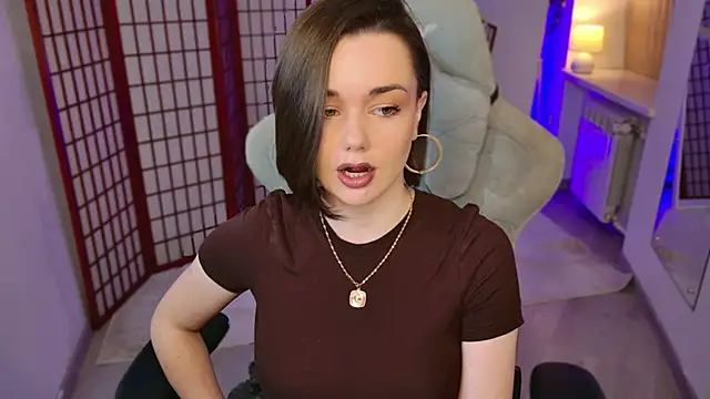 AvaFlower online show from November 12, 2:15 pm