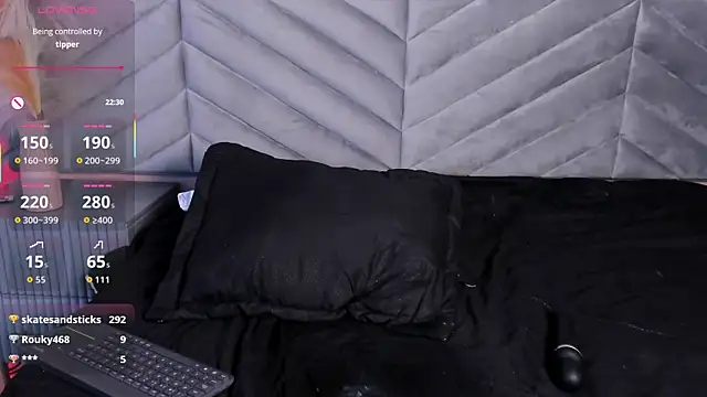 Bella Williiams online show from September 10, 1:44 pm