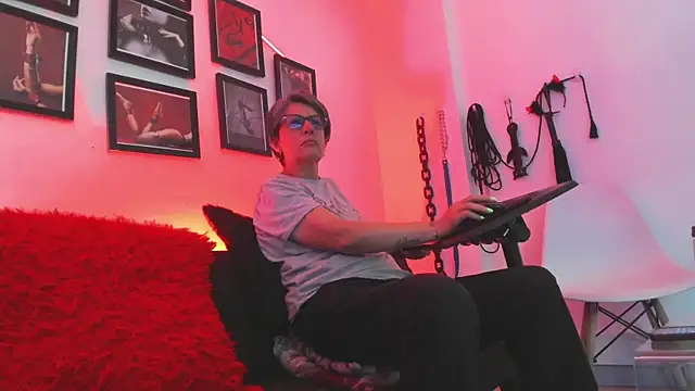 MistressNyx cg online show from January 10, 4:01 pm