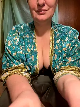 Snapshot of FetishIris chatting on October 22, 5:51 pm FetishIris online show from October 22, 5:51 pm