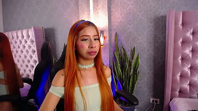 laila stilwiills online show from March 22, 6:08 am