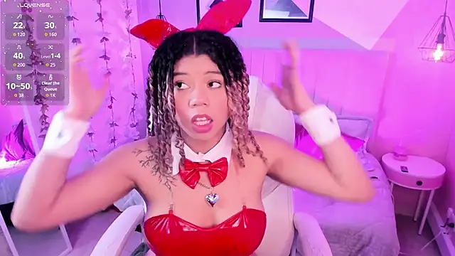 Baby  kitty  online show from November 17, 7:58 pm