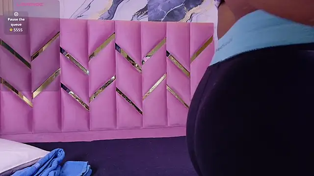 MySugarmoomy online show from February 8, 11:58 am