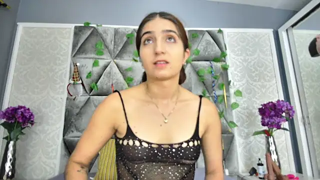 Tatiana Jaramillo online show from November 10, 12:33 pm