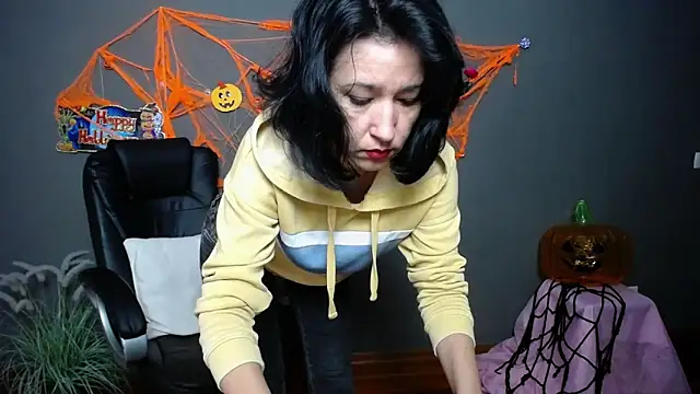 CameronEnns online show from November 1, 7:34 am