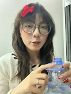 xuannv0000 online show from March 1, 4:29 pm