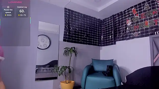 klariz09 online show from December 3, 9:28 pm