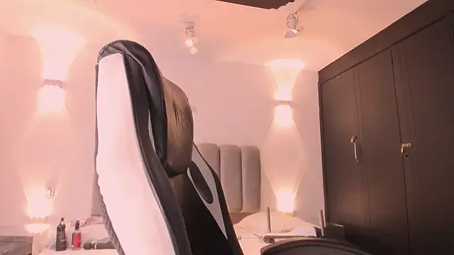 AlliceLover online show from January 8, 5:50 pm