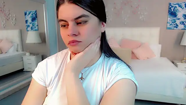 maddissonivanova online show from April 16, 8:08 pm