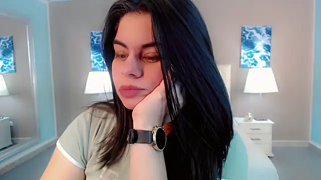 maddissonivanova online show from February 18, 7:13 pm