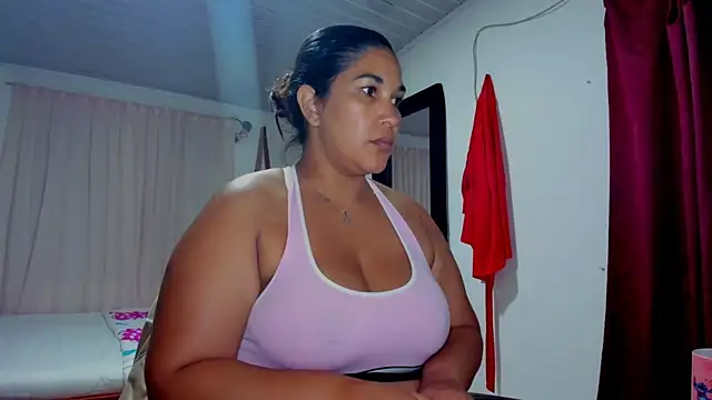 Ivy horse  online show from November 15, 4:02 am