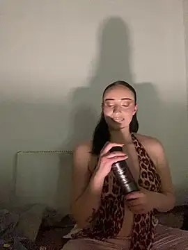 Tijara-im-Pyjama online show from November 21, 1:18 am