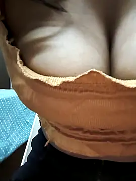 RENUKA RAJPUT online show from September 26, 3:09 pm