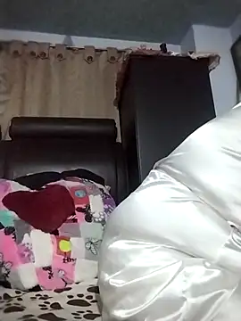 OliviaMorris1 online show from February 20, 9:44 am