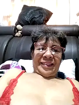 OliviaMorris1 online show from October 25, 5:09 pm