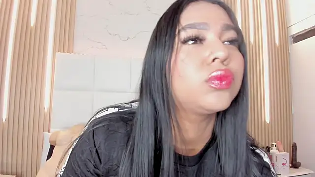 Meloddy Parkerr  online show from April 18, 12:07 pm