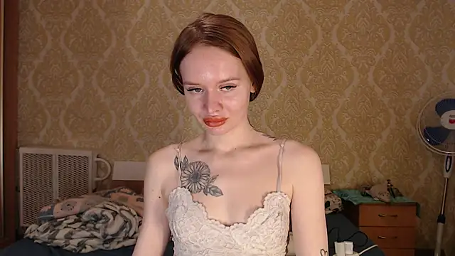 Kitkaat00 online show from March 22, 2:56 pm