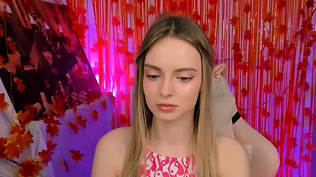 JuliaBrewwer online show from October 30, 12:39 pm