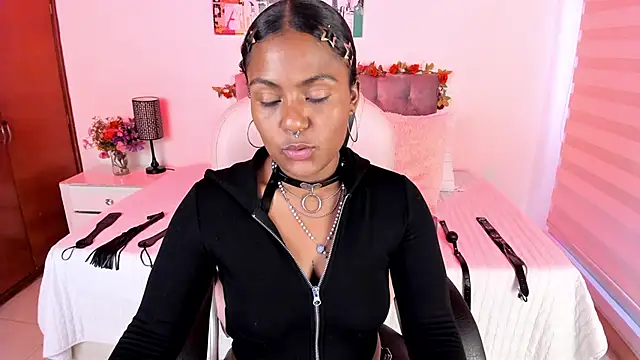 Lucie Harper online show from September 10, 8:09 pm